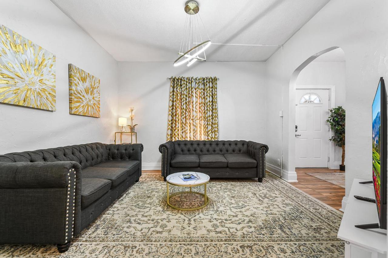 Contemporary Urban Home Niagara Falls Bagian luar foto