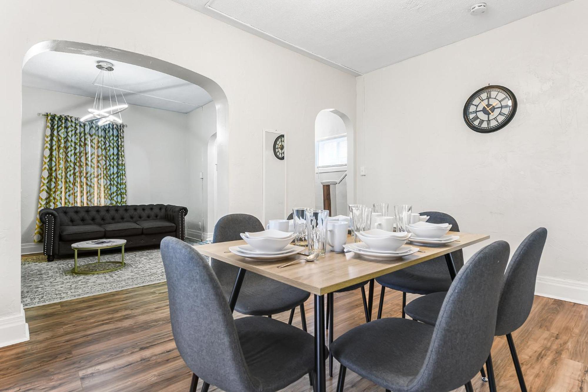 Contemporary Urban Home Niagara Falls Bagian luar foto