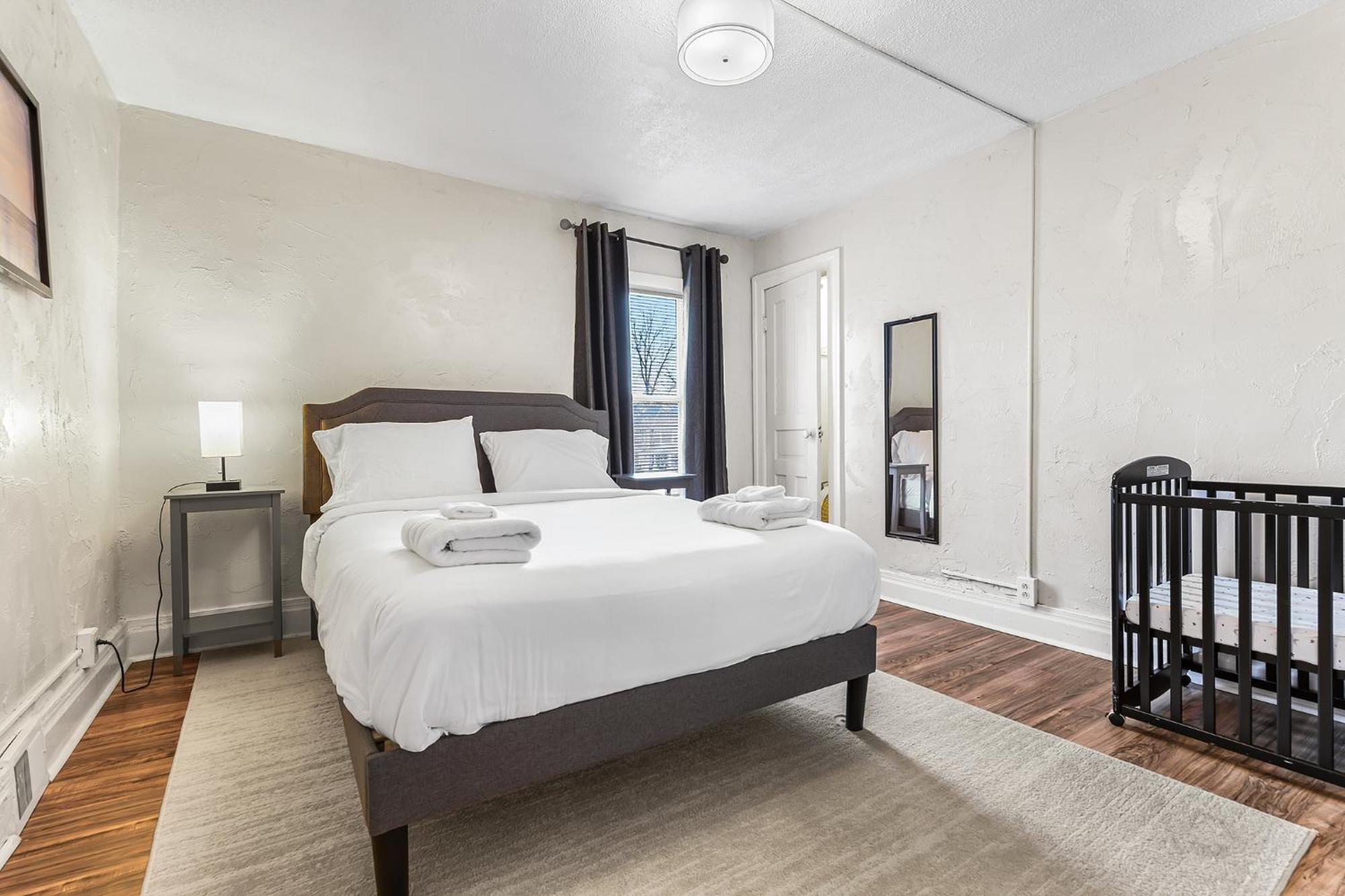 Contemporary Urban Home Niagara Falls Bagian luar foto