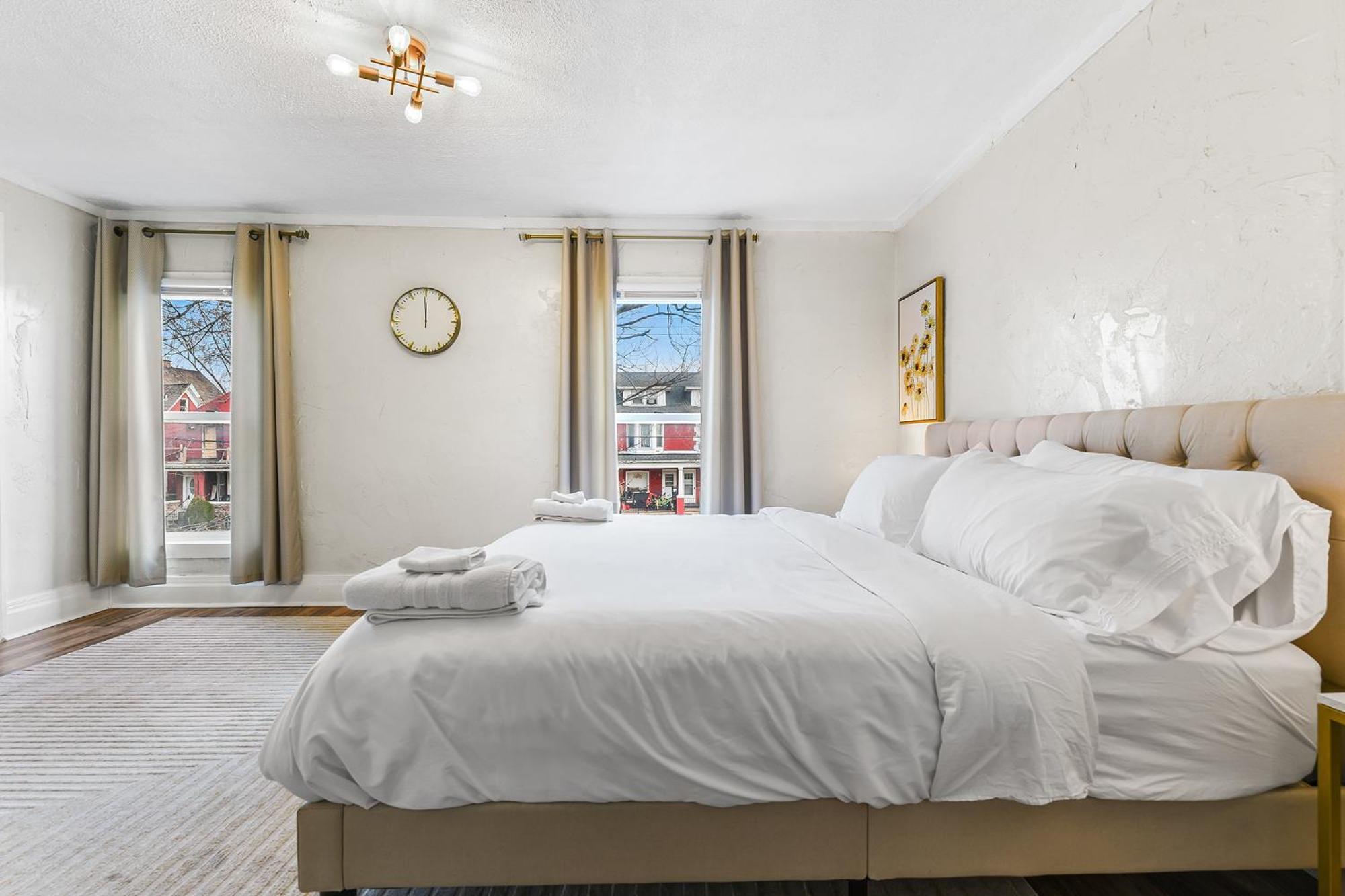 Contemporary Urban Home Niagara Falls Bagian luar foto